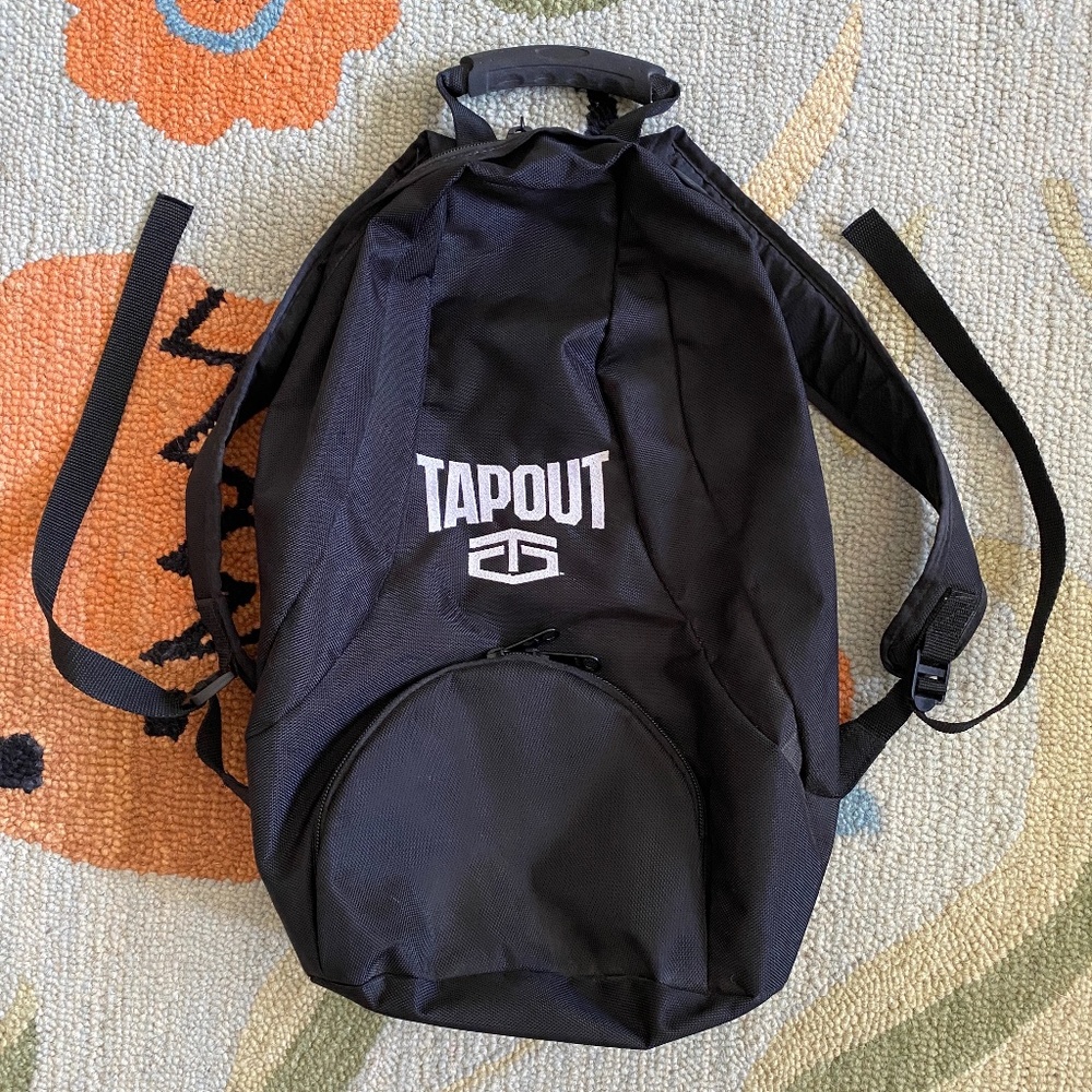 TapouT I Black Backpack I ***FLAWED***